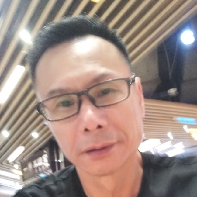 面包回首无辜的照片