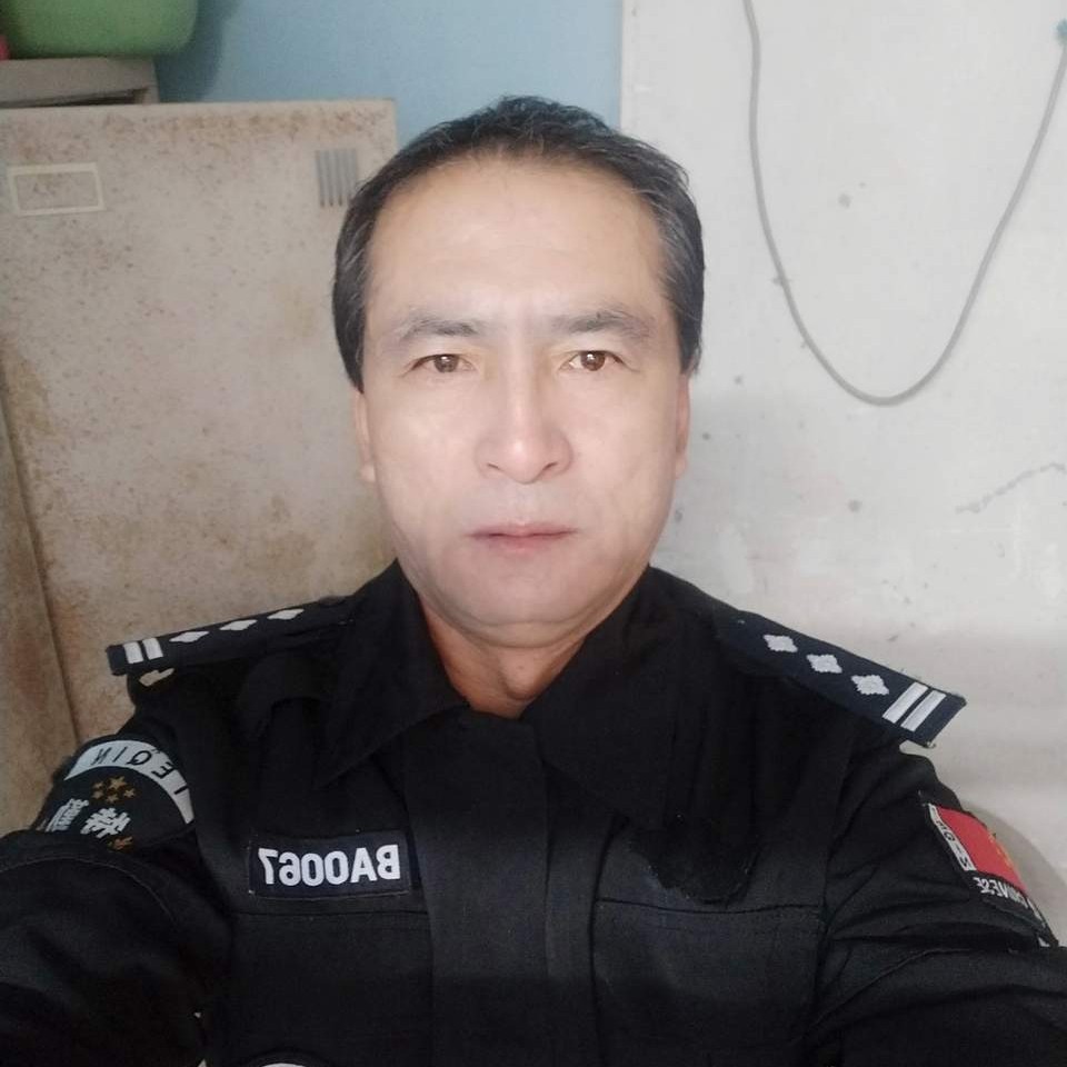 衬衫还正直的照片