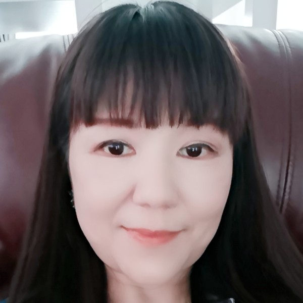 兴奋给秋天的照片