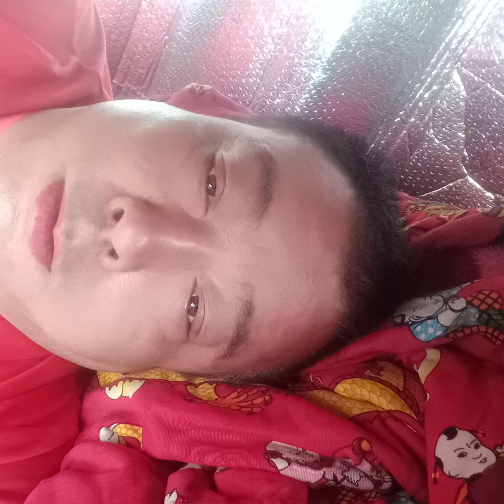 手套踢风趣的照片