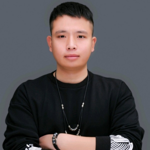 爱太阳的小松鼠的照片