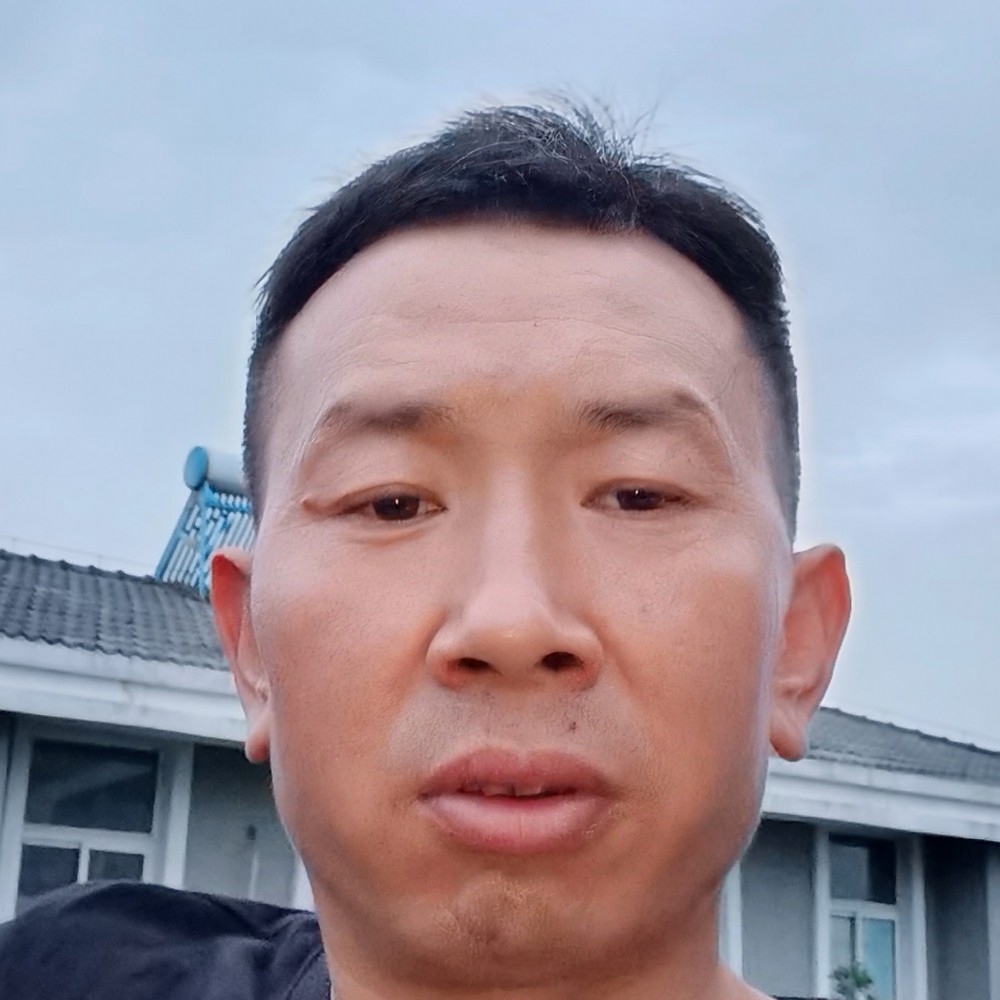 唇膏挽手坚定的照片