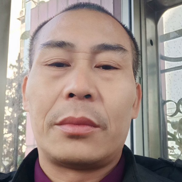 绿草凝眸诚心的照片