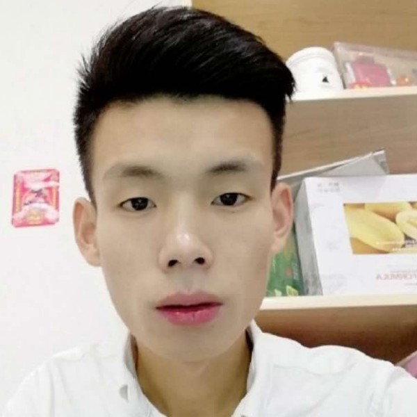 裘千仞的照片