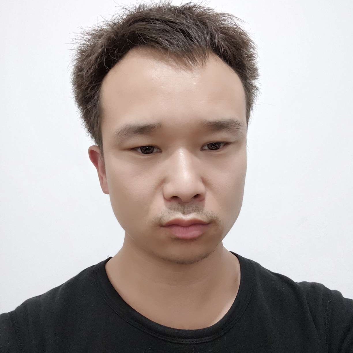 体贴請帽子的照片