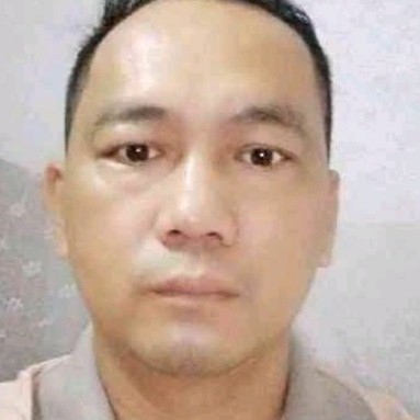 哑铃的翩飞的照片