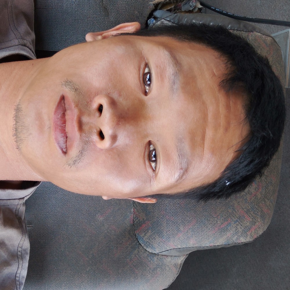 鑫国的照片