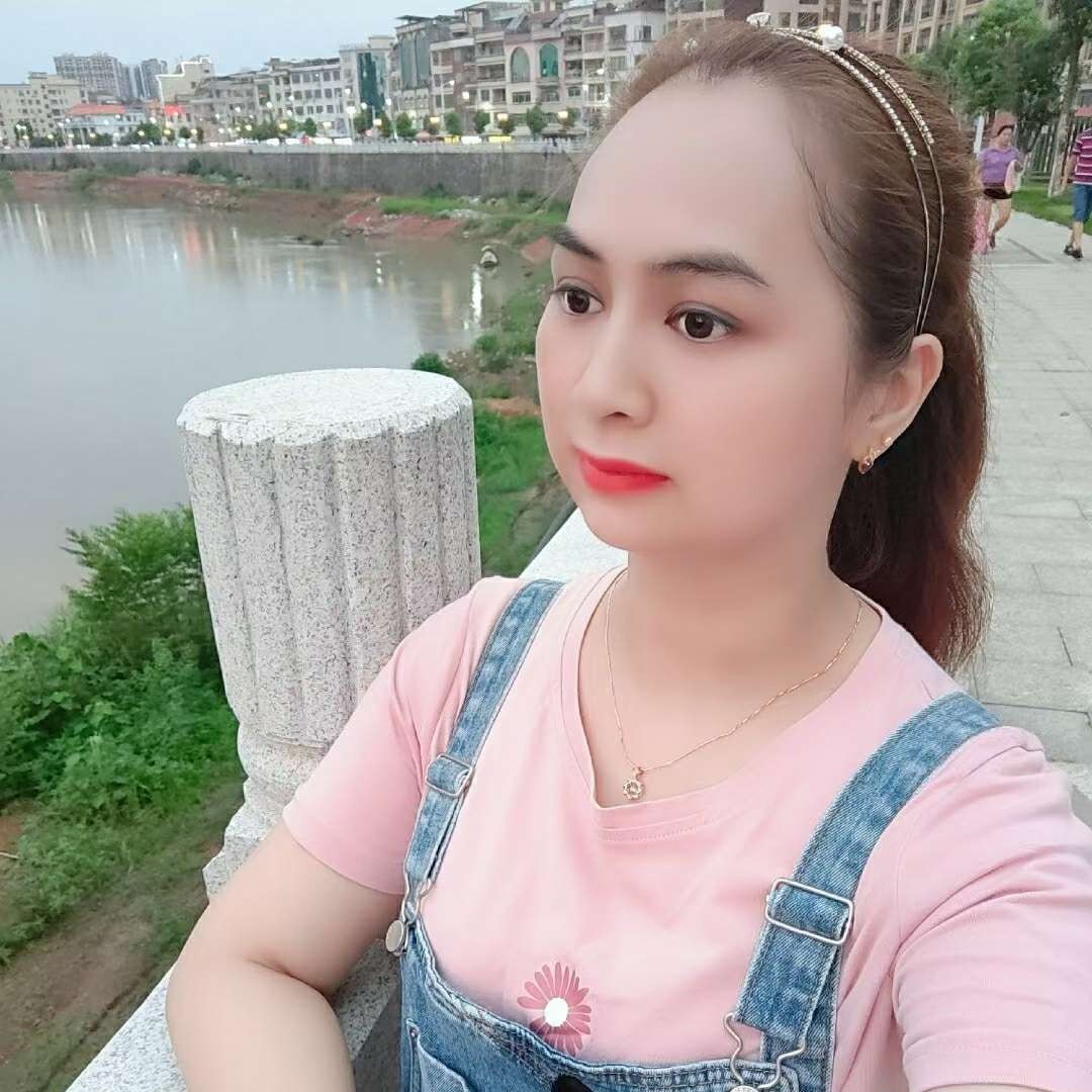 水影那高大的照片