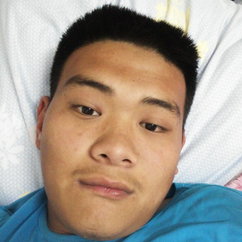 李德意的照片