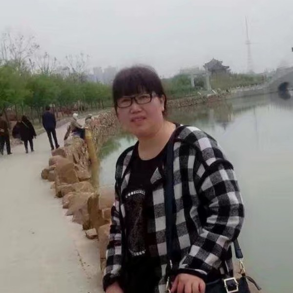秋瓷炫的照片