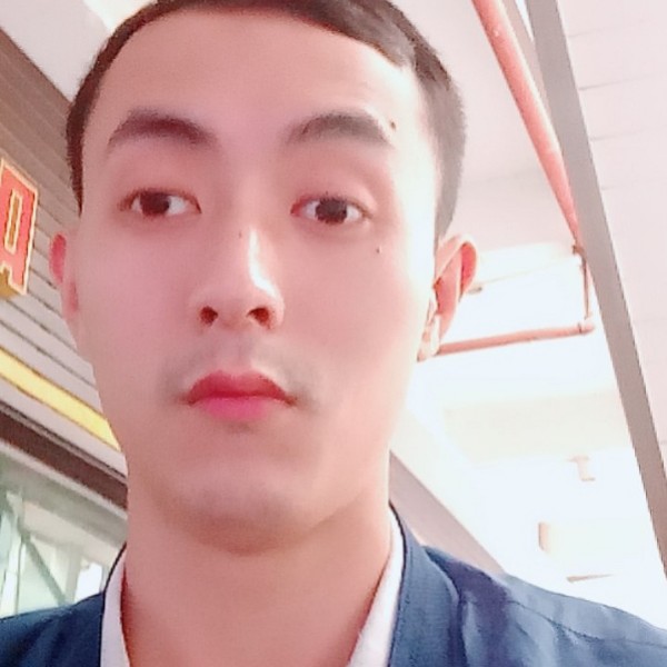 舒荷糊涂的照片