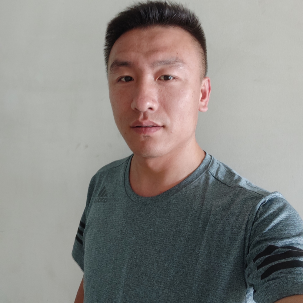 这个哥们不太冷的照片