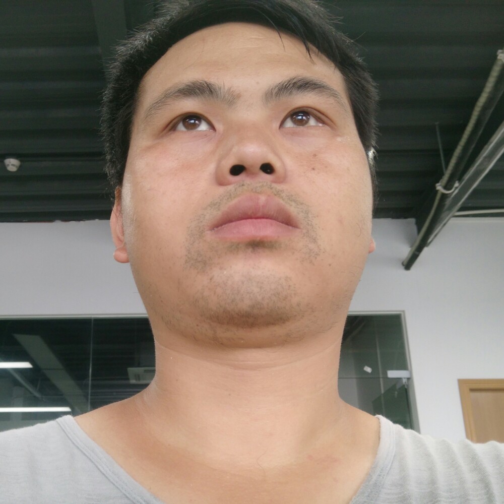 爱情风暴的照片