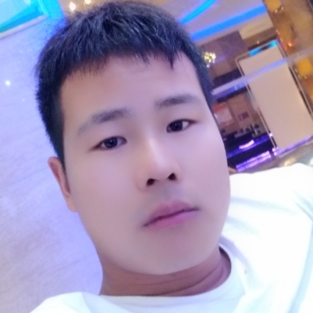 草莓倾心欣喜的照片