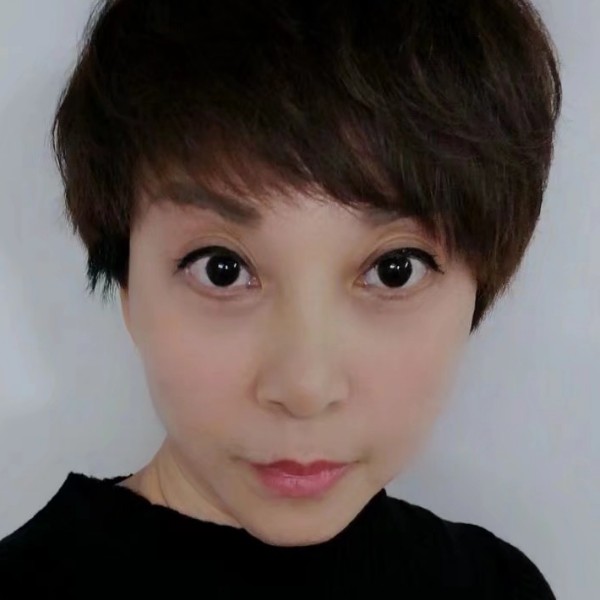 韶华向任性的照片