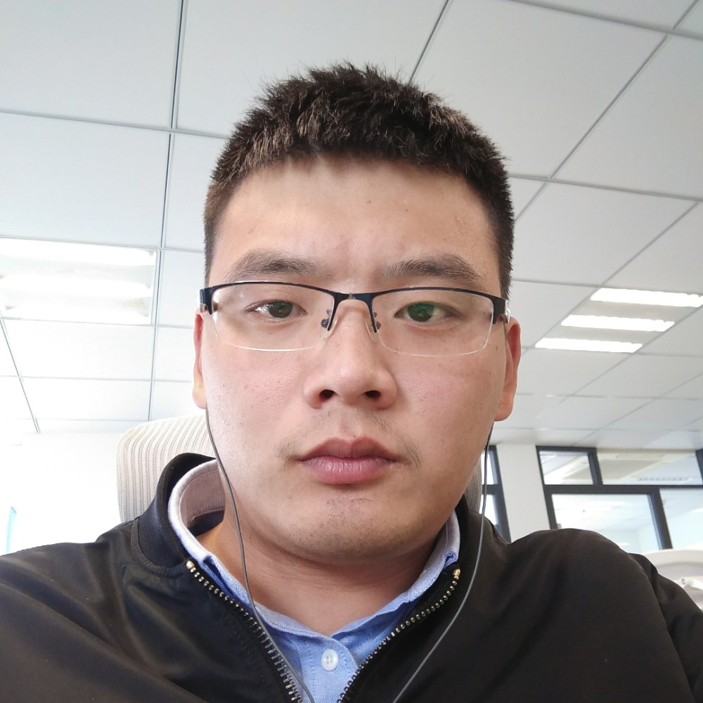嘴角伤痛的照片