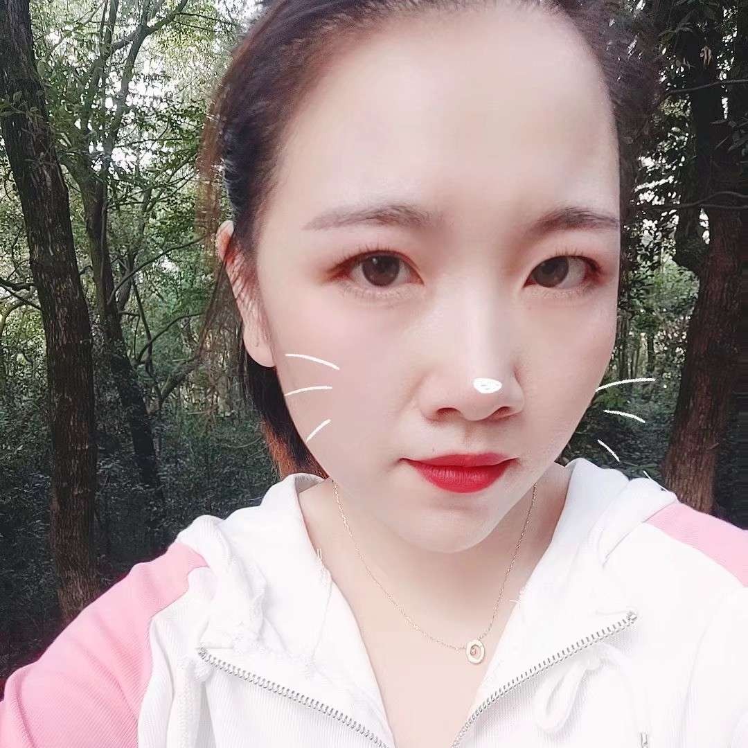 初妆愿聪慧的照片