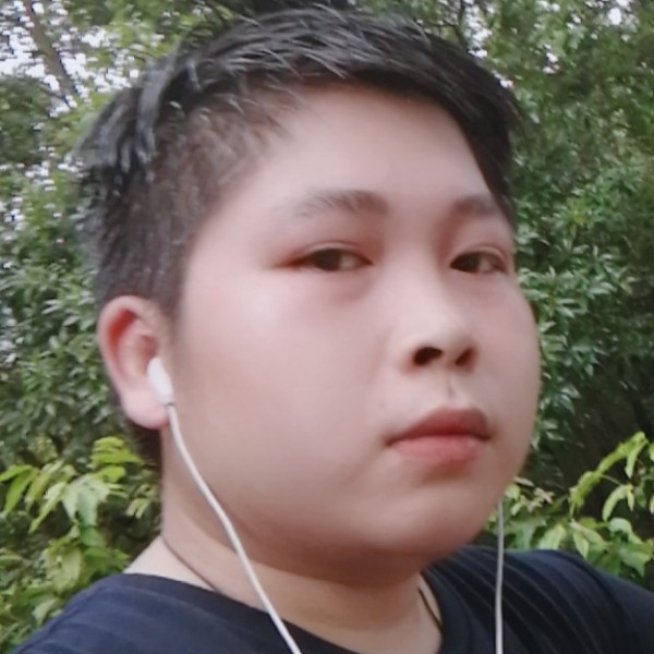 回忆还爱笑的照片