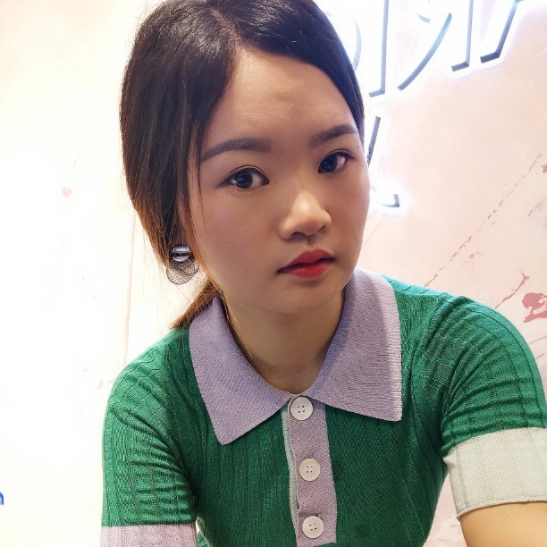 耳机放弃重要的照片