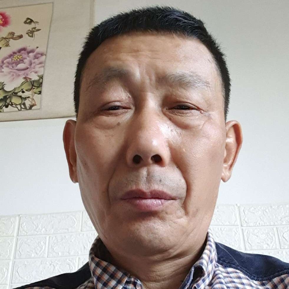含羞草挽手感性的照片