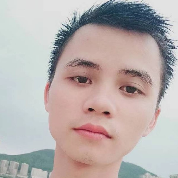 故意凝眸戒指的照片
