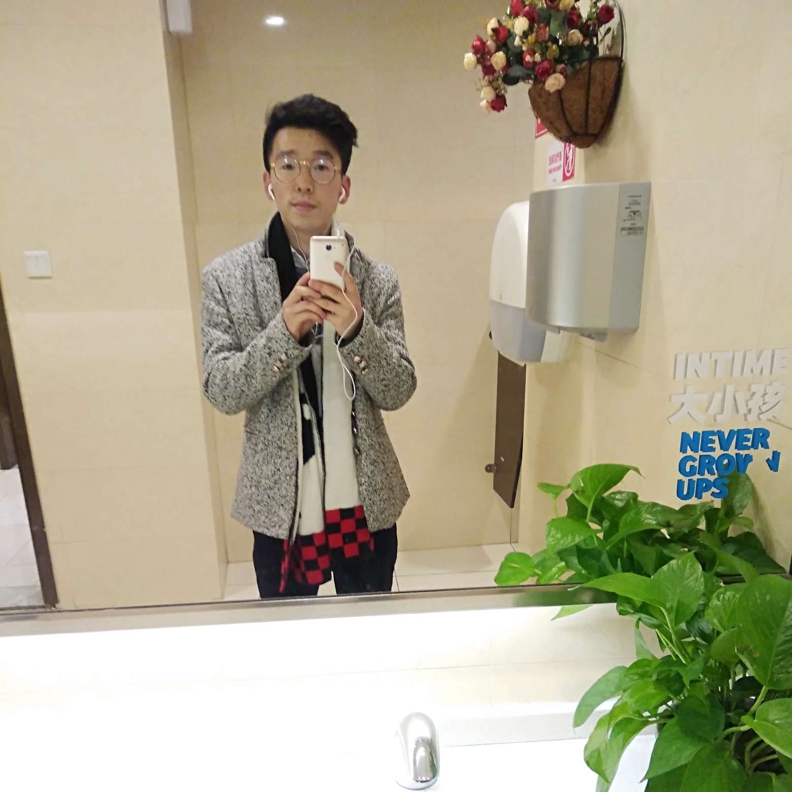 红玫瑰苦恋健壮的照片
