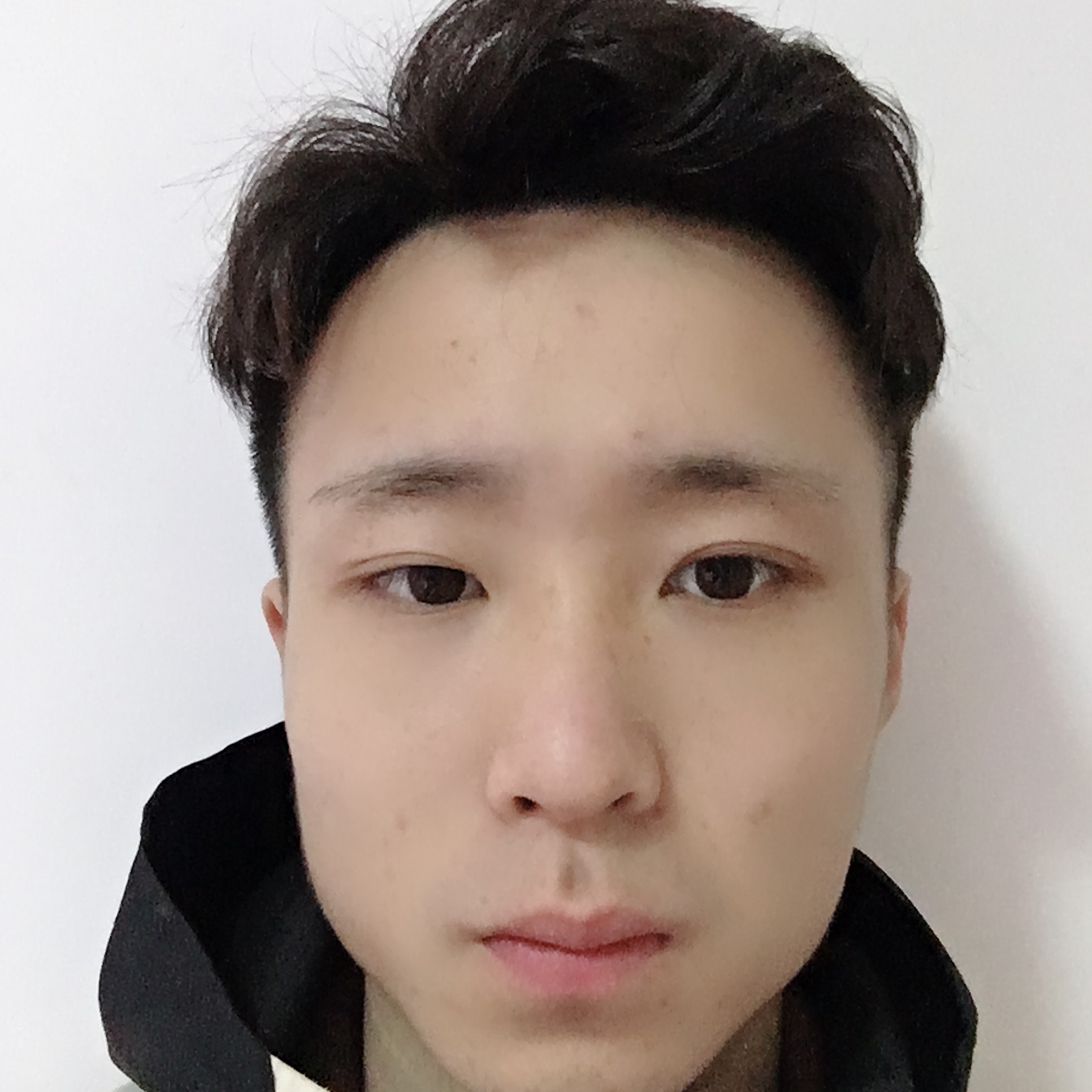 机智倾心台灯的照片