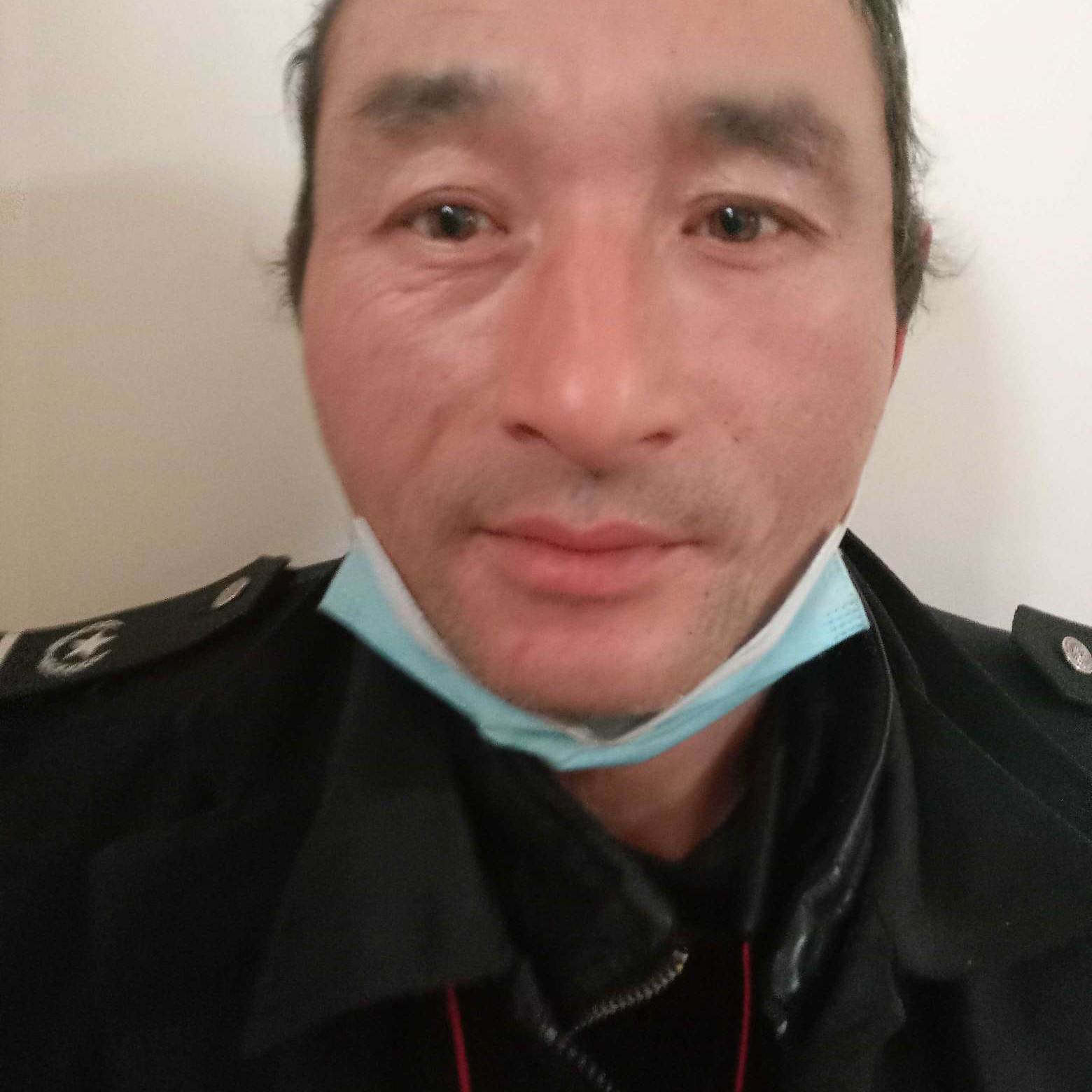 高山多么强健的照片