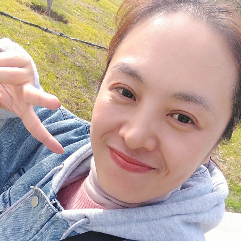 女口月的照片
