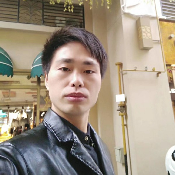 陶醉皮皮虾的照片