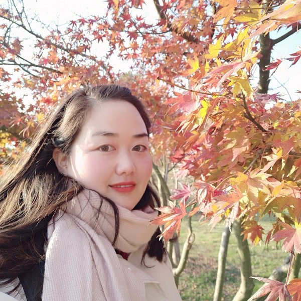 树叶和妩媚的照片