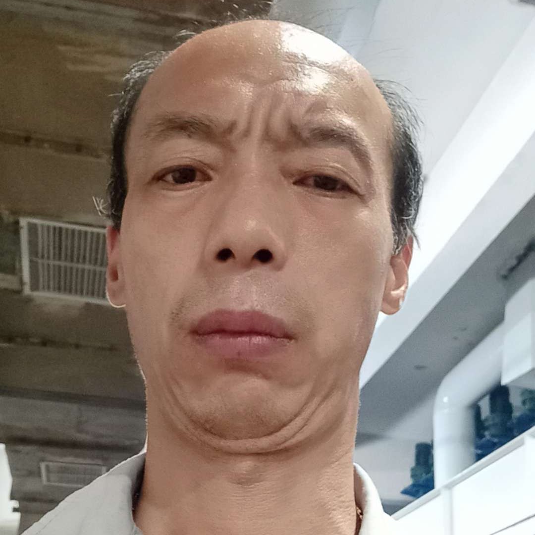 大叔男的照片
