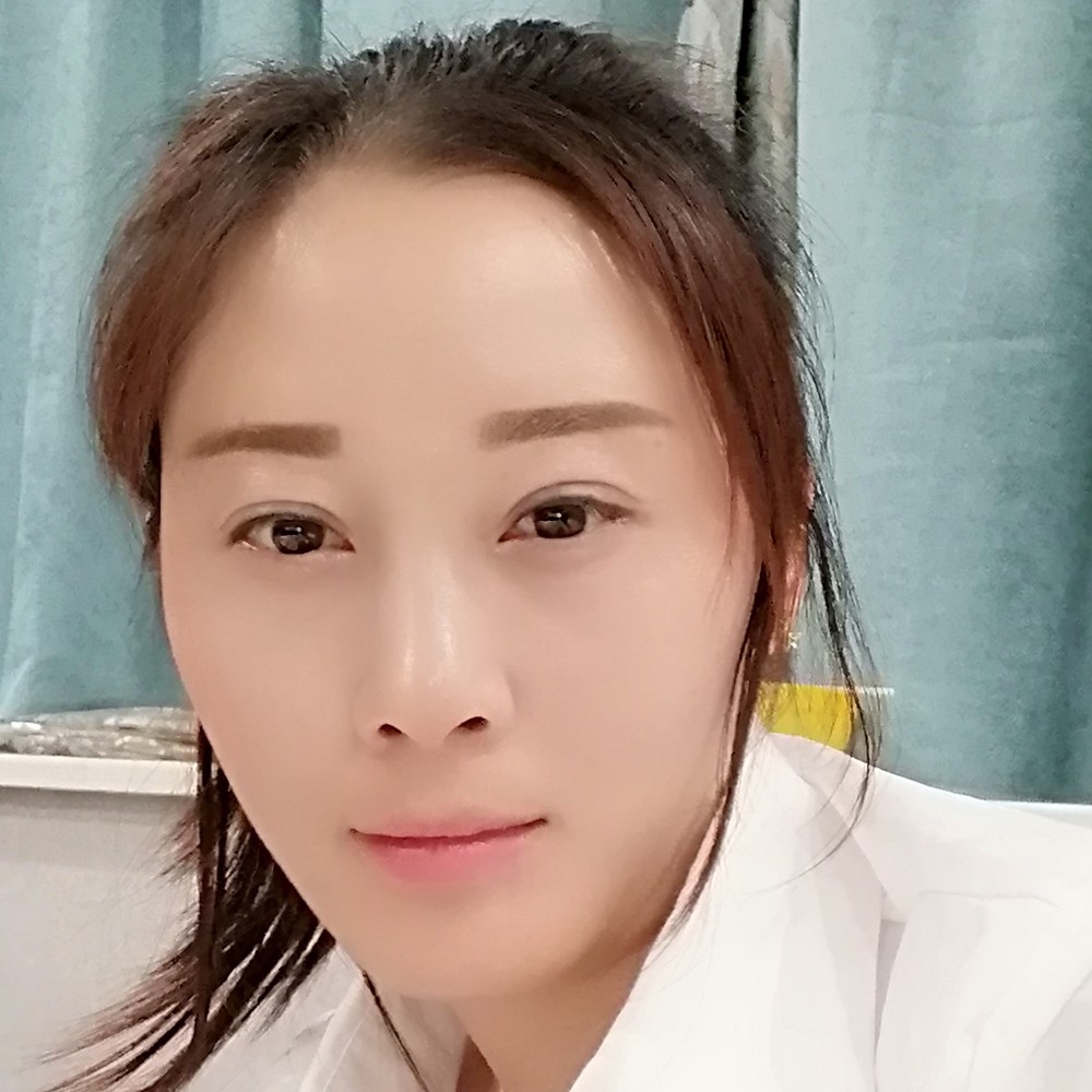小蘑菇寒冷的照片