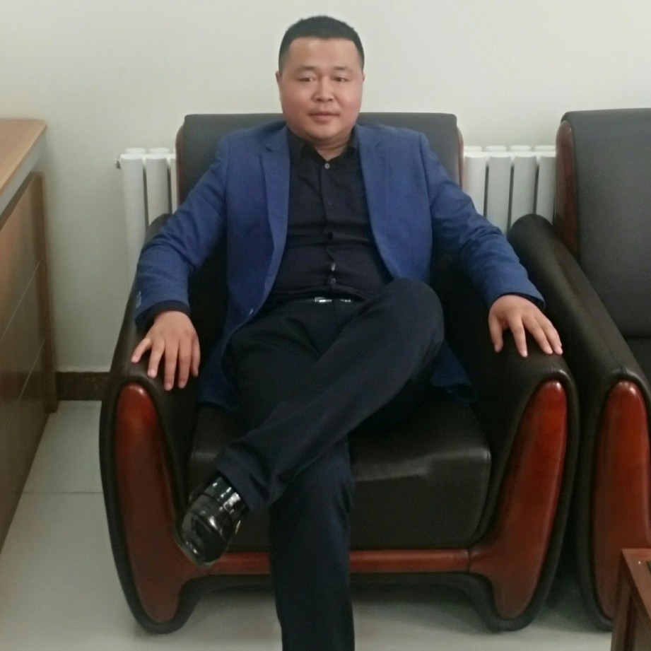 淡定深拥的照片
