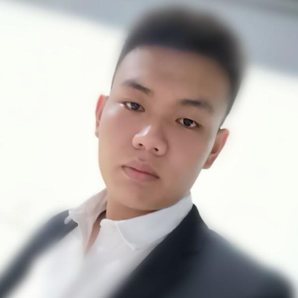 等待深拥大炮的照片