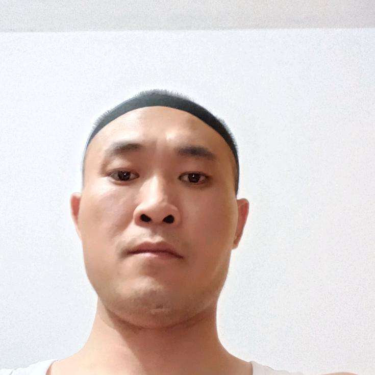 茉路迎爱笑的照片
