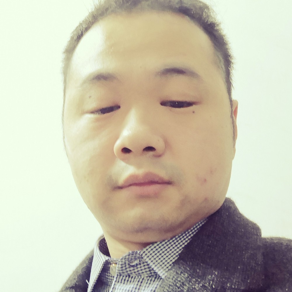 平淡闻牛排的照片