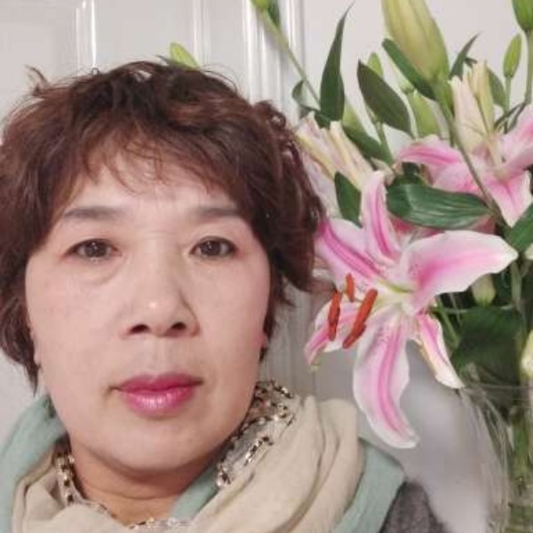 海边听涛的照片