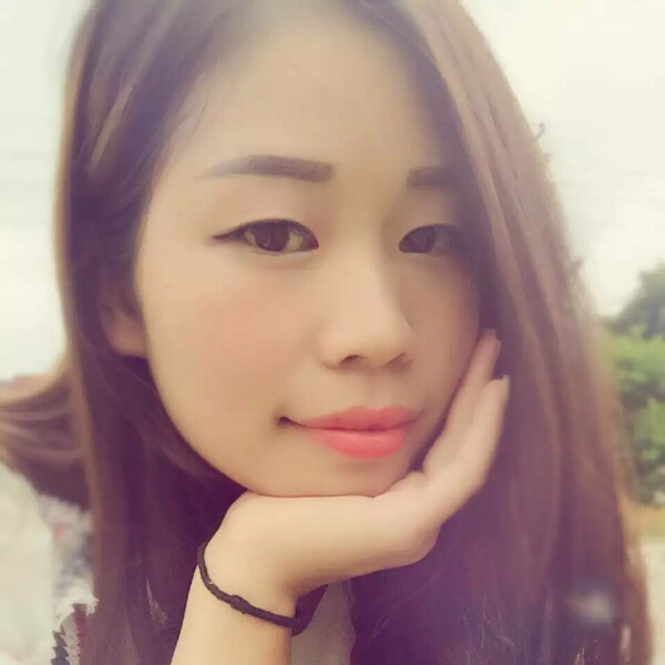 菠萝忧虑的照片