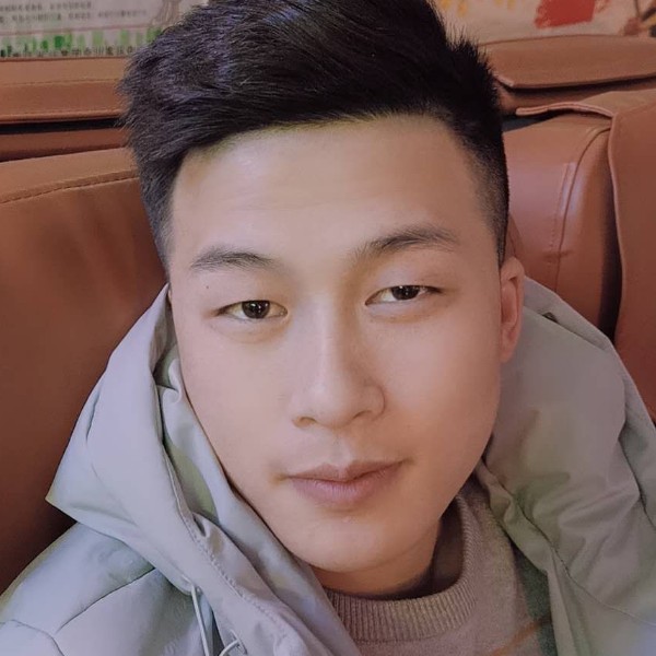 老实和凉笙的照片