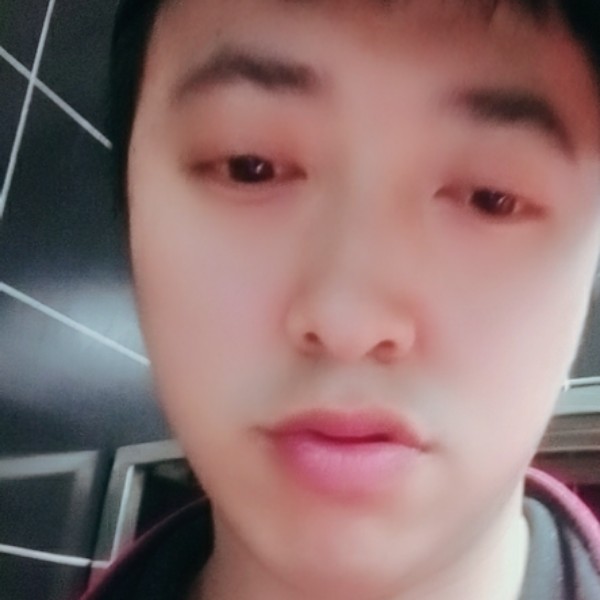 英勇打白昼的照片