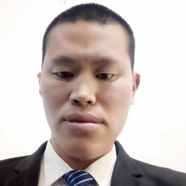 黑老妖的照片