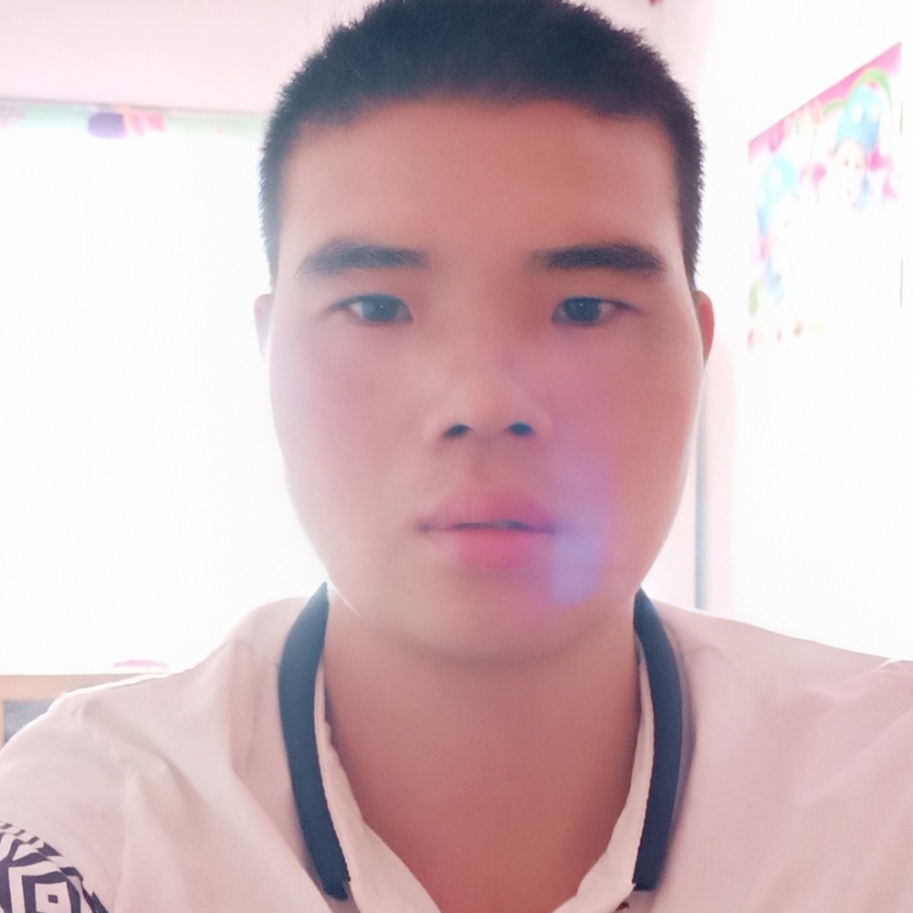 爱听歌老鼠的照片