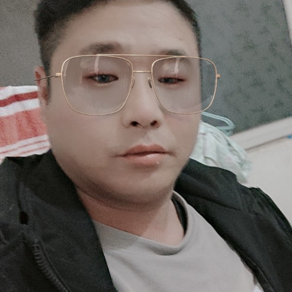 无可取代的魔幻的照片