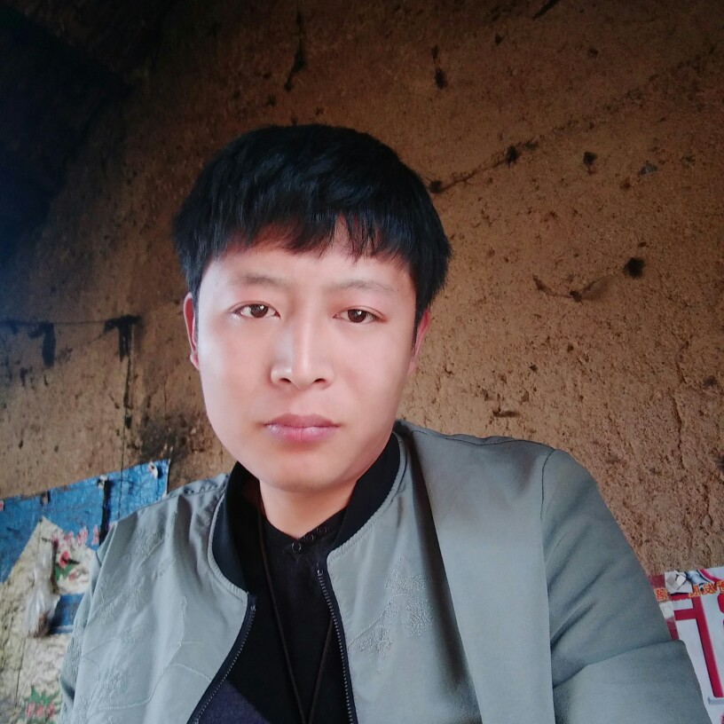 何志山的照片