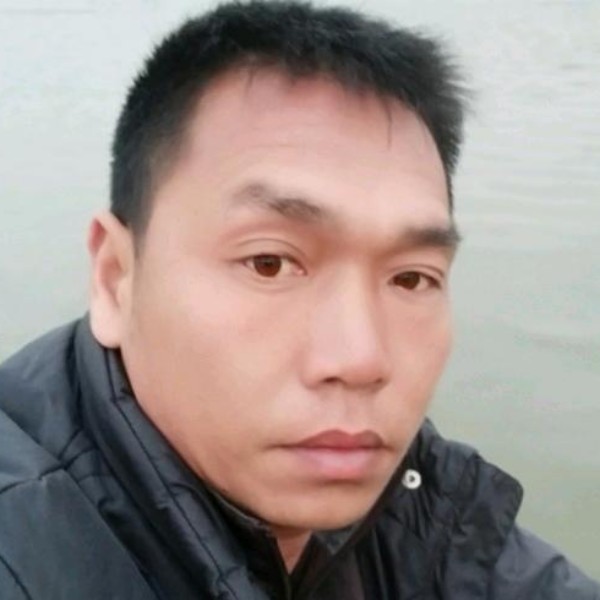 风趣爱红玫瑰的照片
