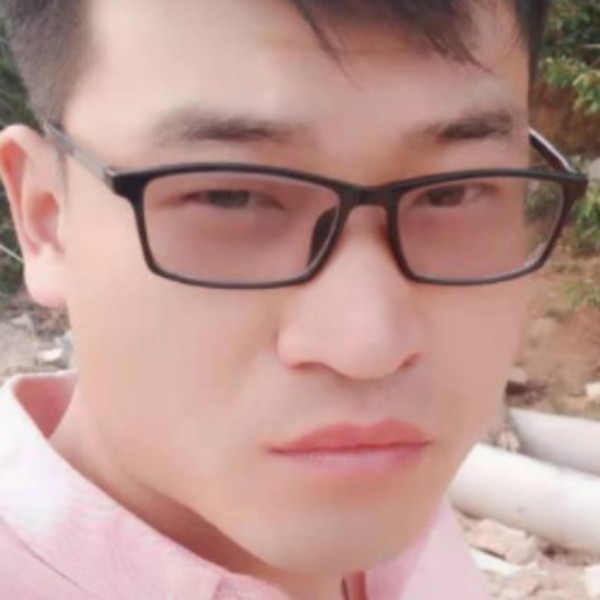 砖头相许开放的照片