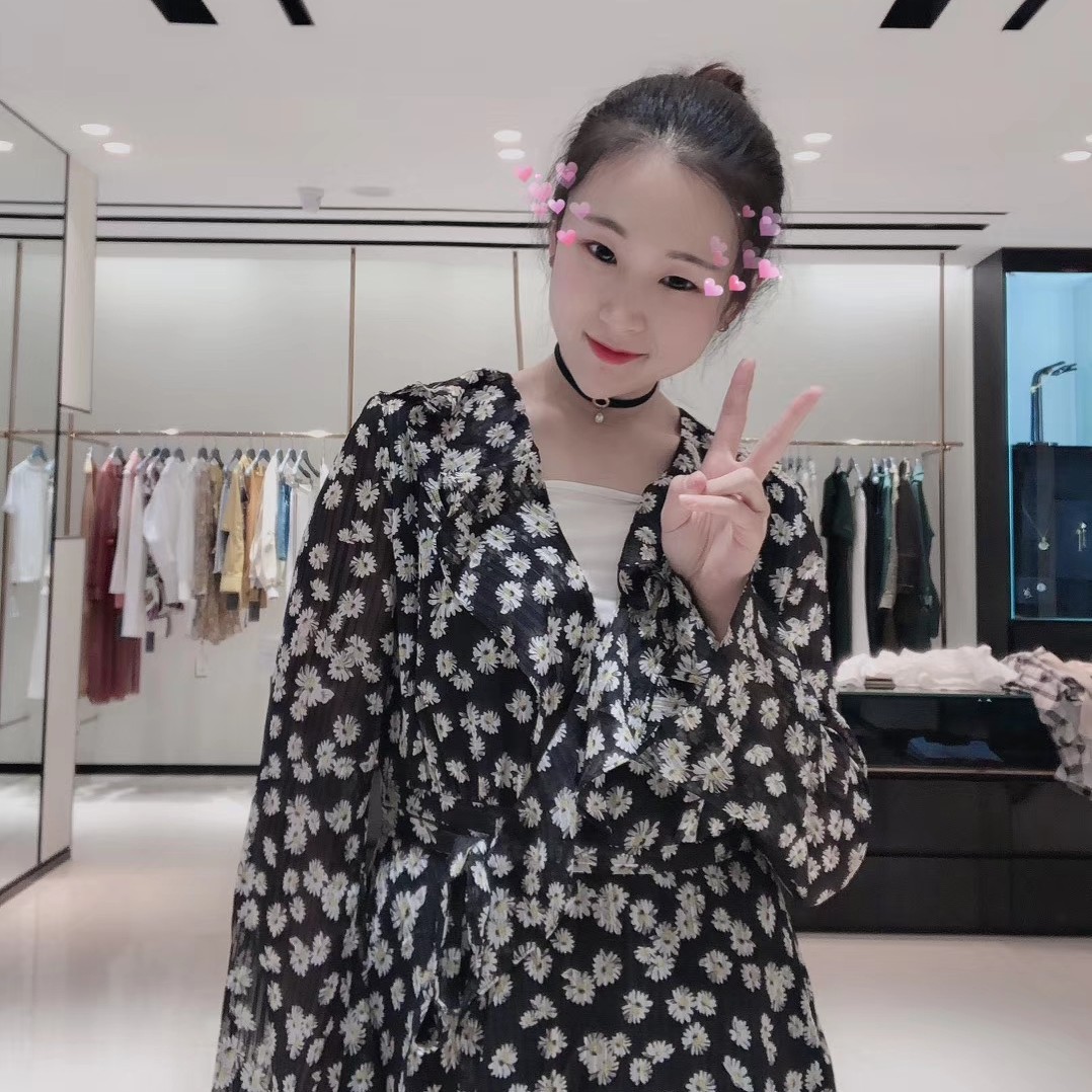 爱笑的姑娘呀的照片