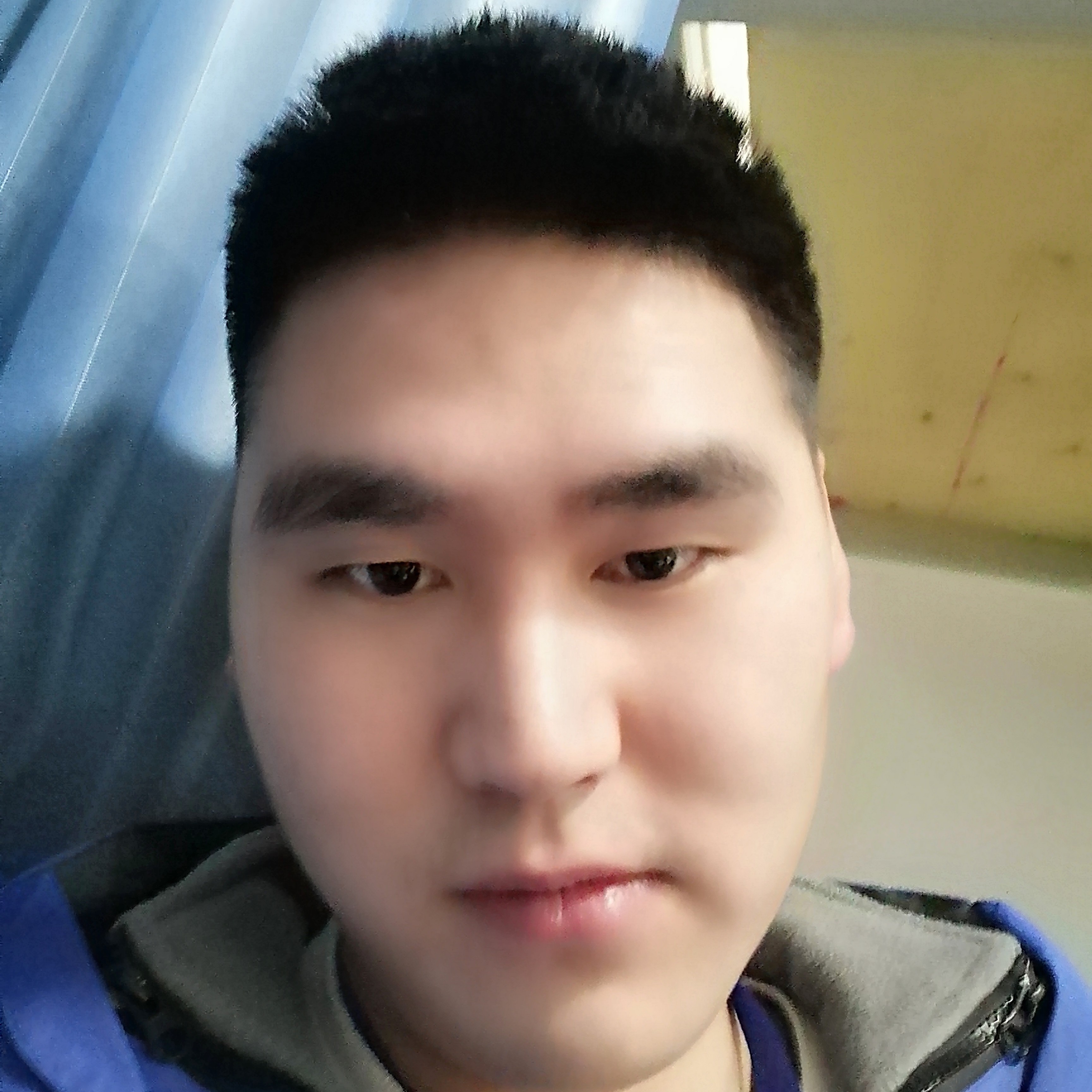 携一人行的照片