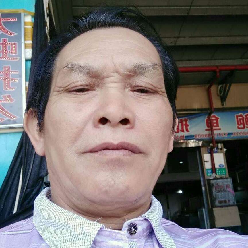 温柔踢短靴的照片